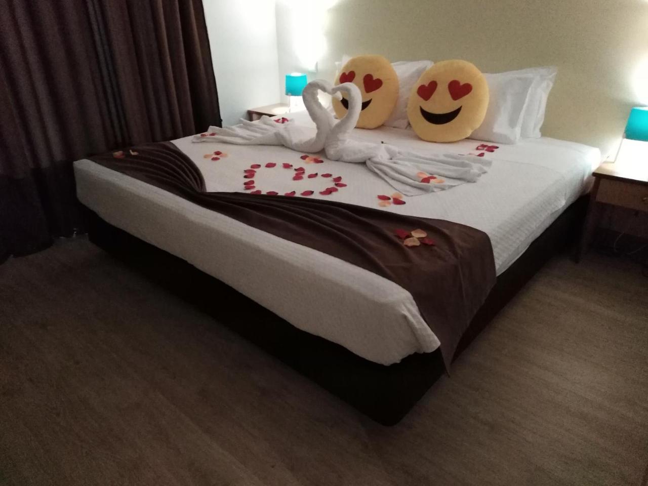 Estoril 7 Aparthotel Bagian luar foto
